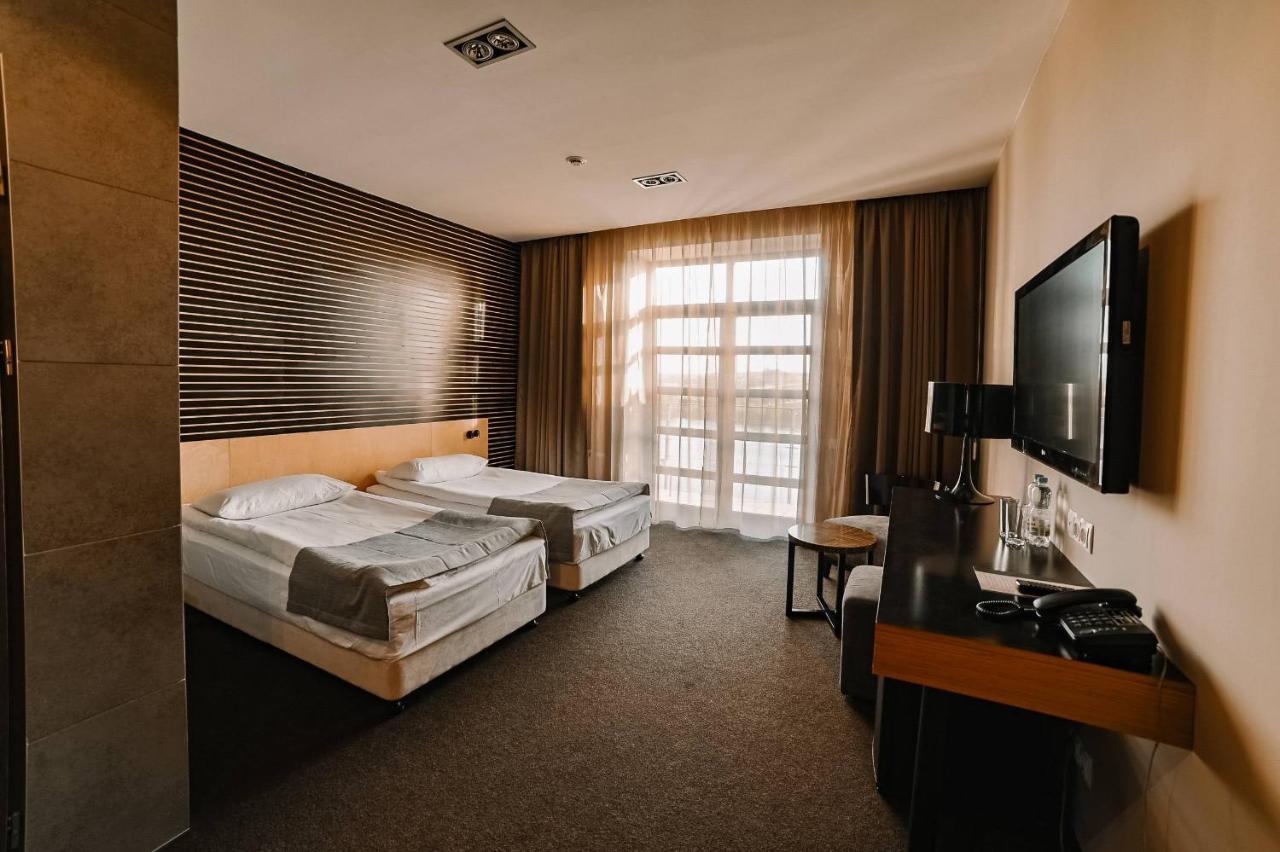 Park Hotel Switzerland Obariv Luaran gambar